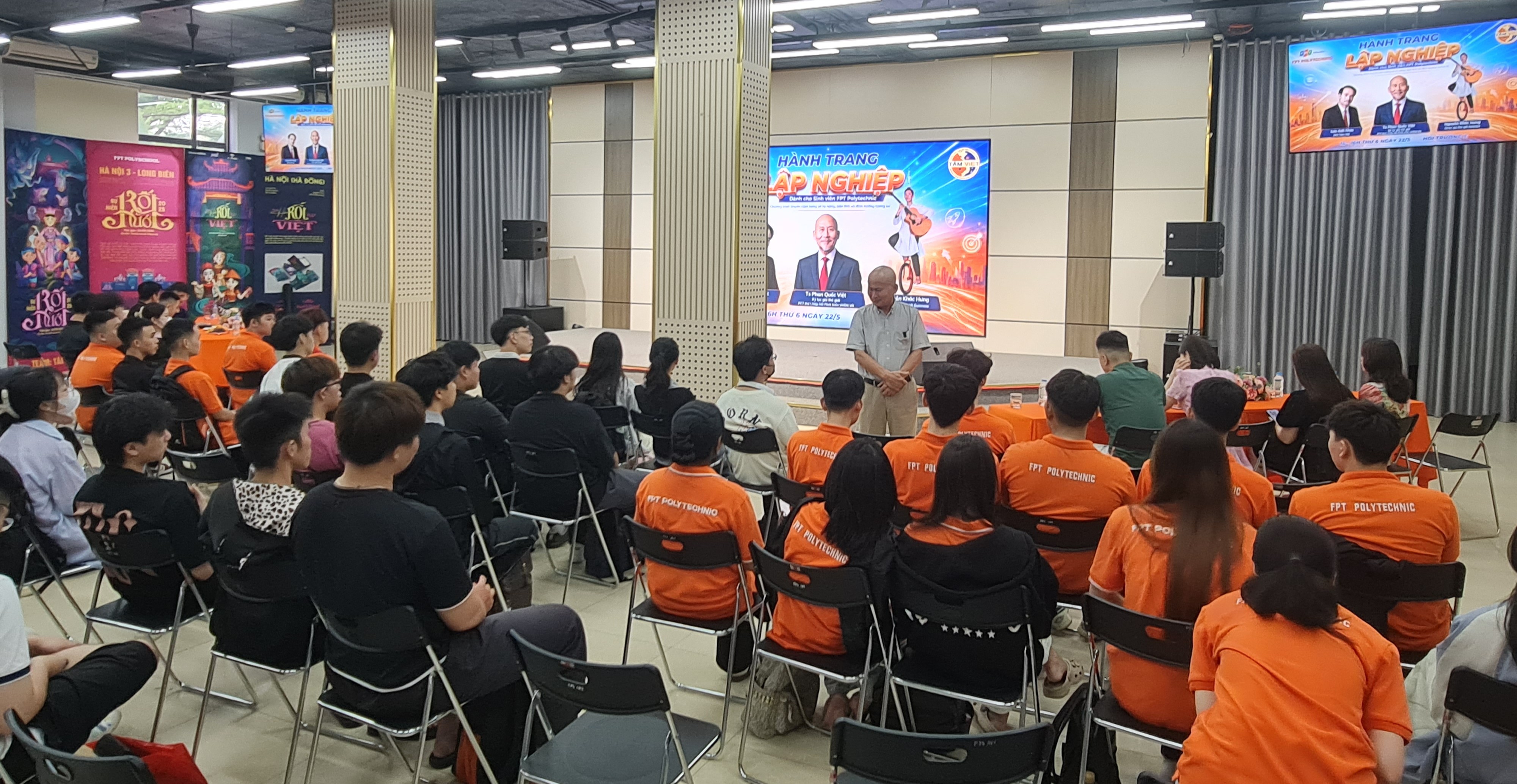 H&agrave;nh Trang Lập Nghiệp | FPT Polytechnic - ĐẬP TAN SỢ H&Atilde;I - TRỞ TH&Agrave;NH 