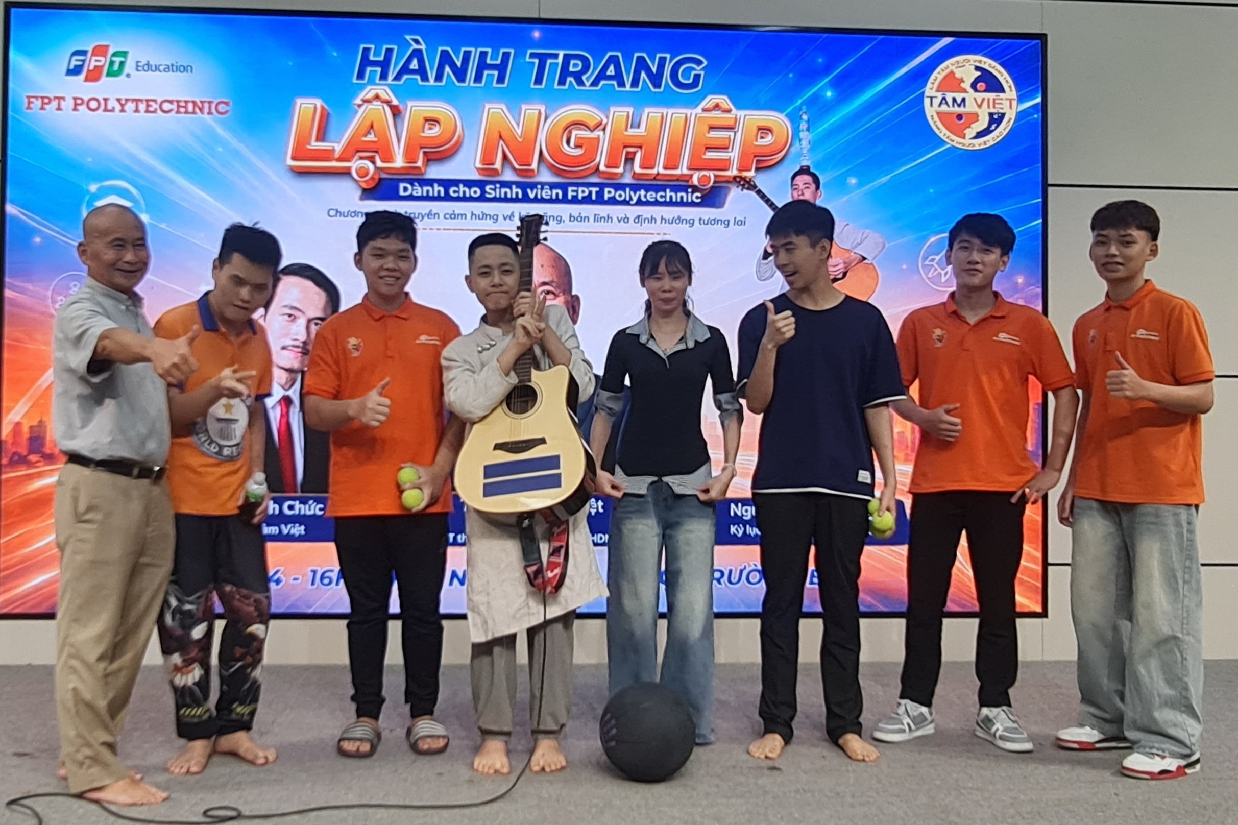 H&agrave;nh Trang Lập Nghiệp | FPT Polytechnic - ĐẬP TAN SỢ H&Atilde;I - TRỞ TH&Agrave;NH 