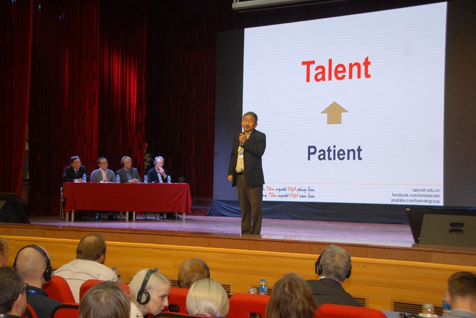 TS Phan Quốc Việt phát biểu tại diễn đàn GIN - Nobel 2019