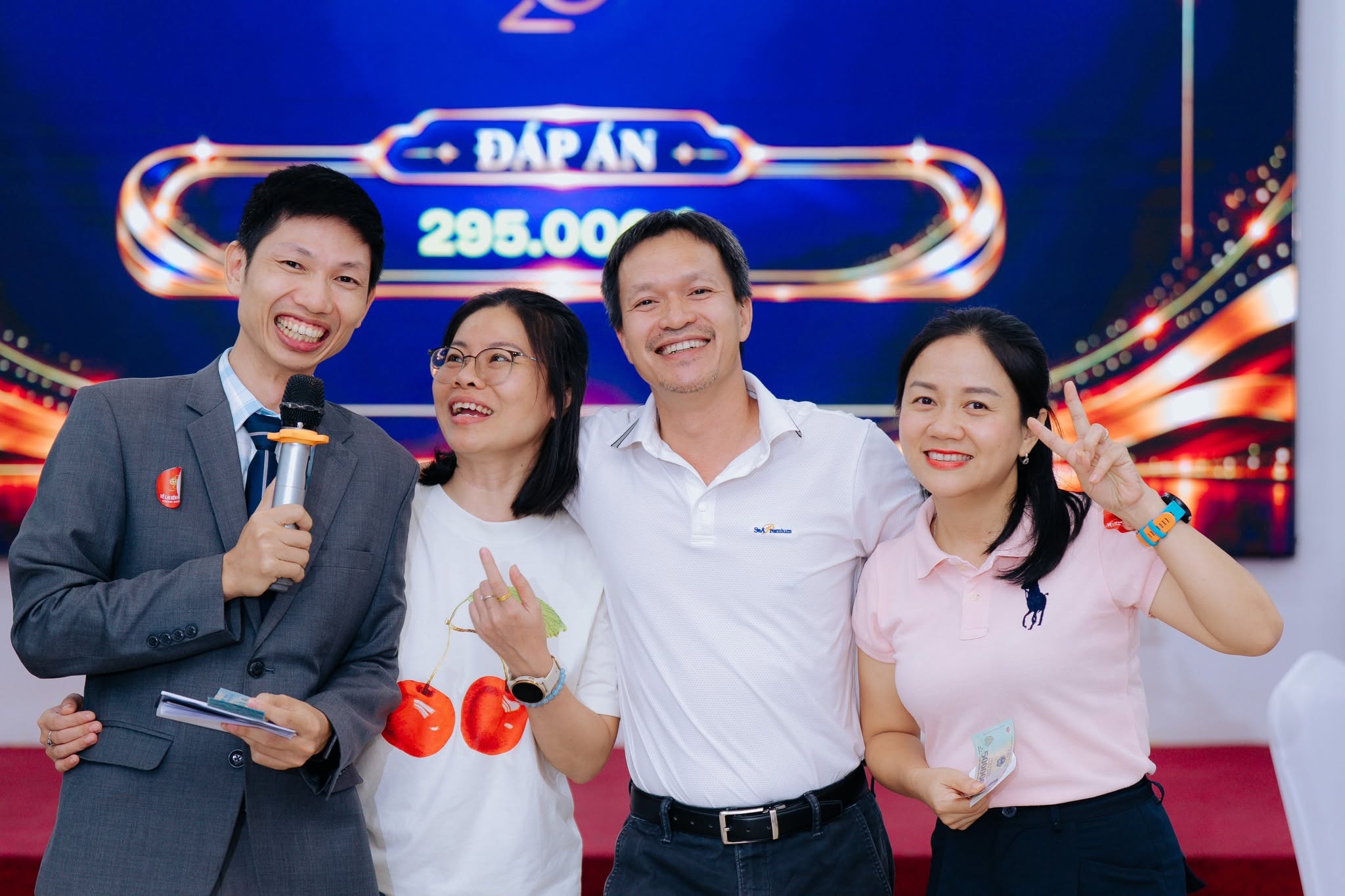 T&Acirc;M VIỆT 25 NĂM - VỀ LẠI B&Ecirc;N NHAU - TỤ VỀ C&Ugrave;NG B&Ugrave;NG PH&Aacute;T