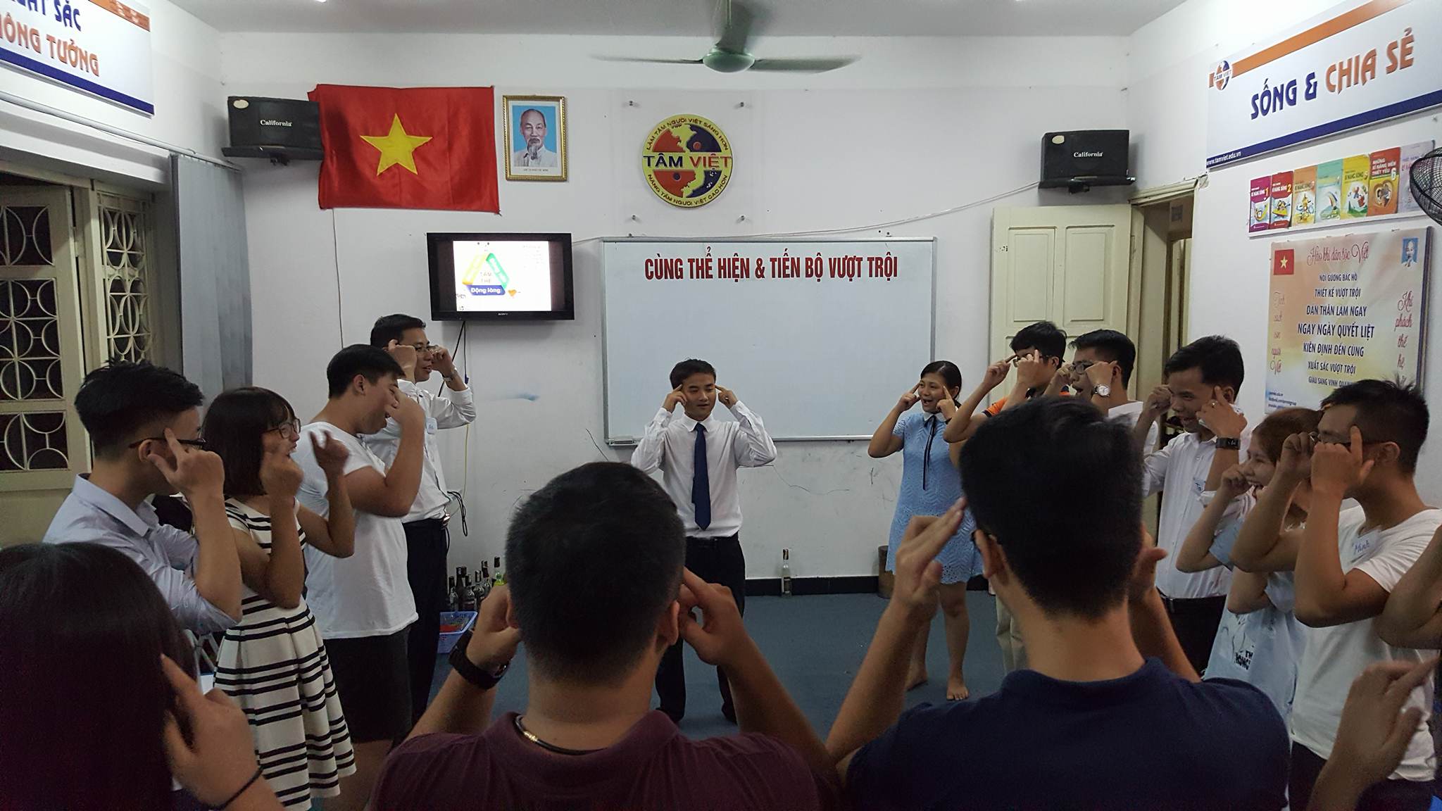 Khai giảng lớp Kỹ năng thuyết trình và thuyết phục hiệu quả ngày 19/09/2016