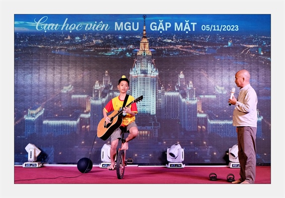 Câu chuyện truyền cảm hứng từ một trẻ tự kỷ