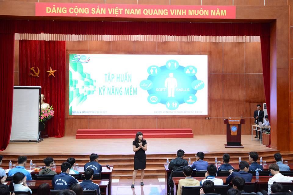 Tầm quan trọng của Kỹ năng mềm cho sinh viên Đại học mỏ - địa chất