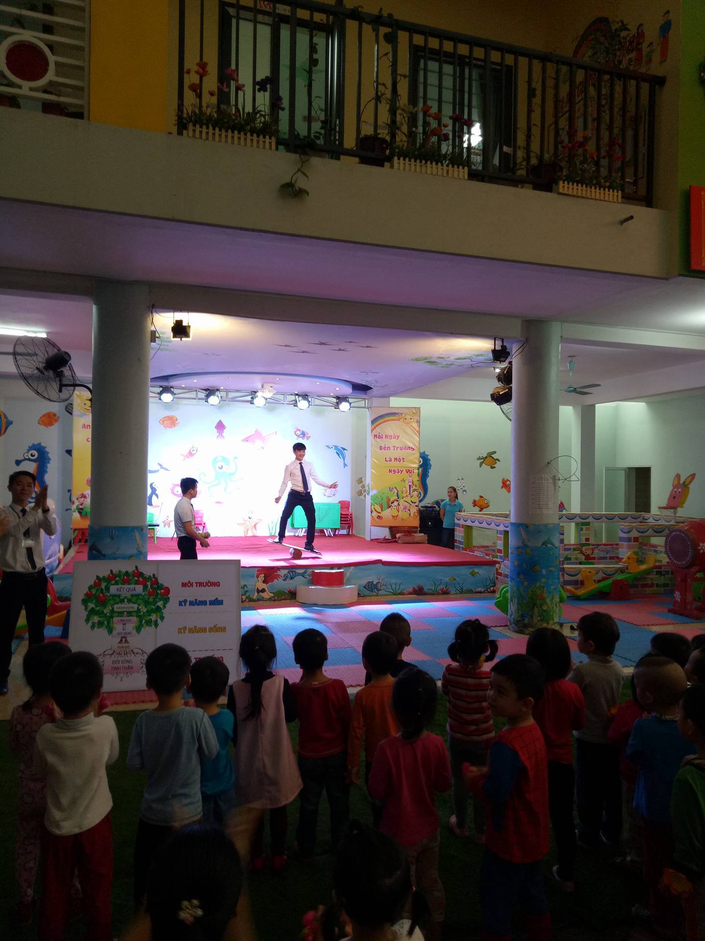 Khóa huấn luyện 