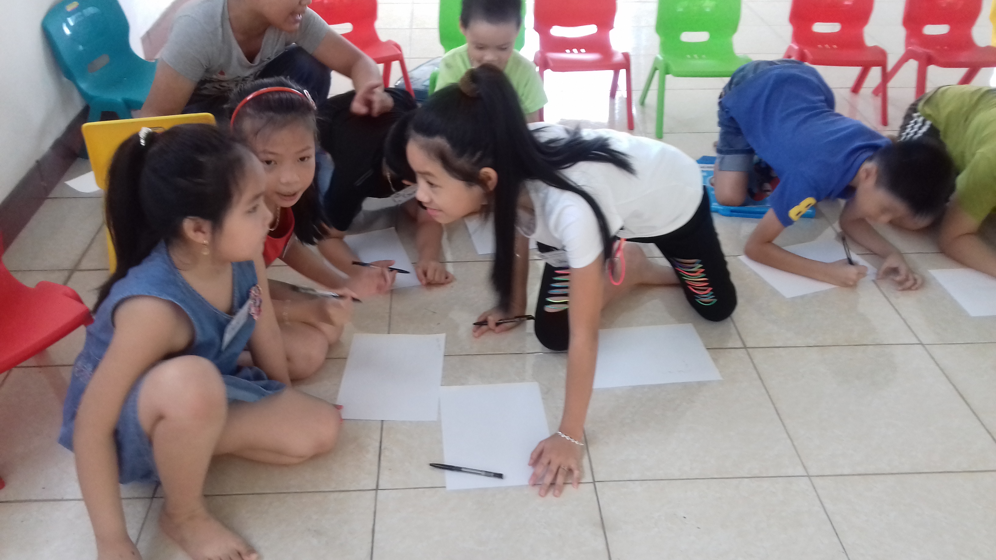 Tâm Việt đào tạo kỹ năng sống cho trung tâm tiếng anh TalkTalkEnglish