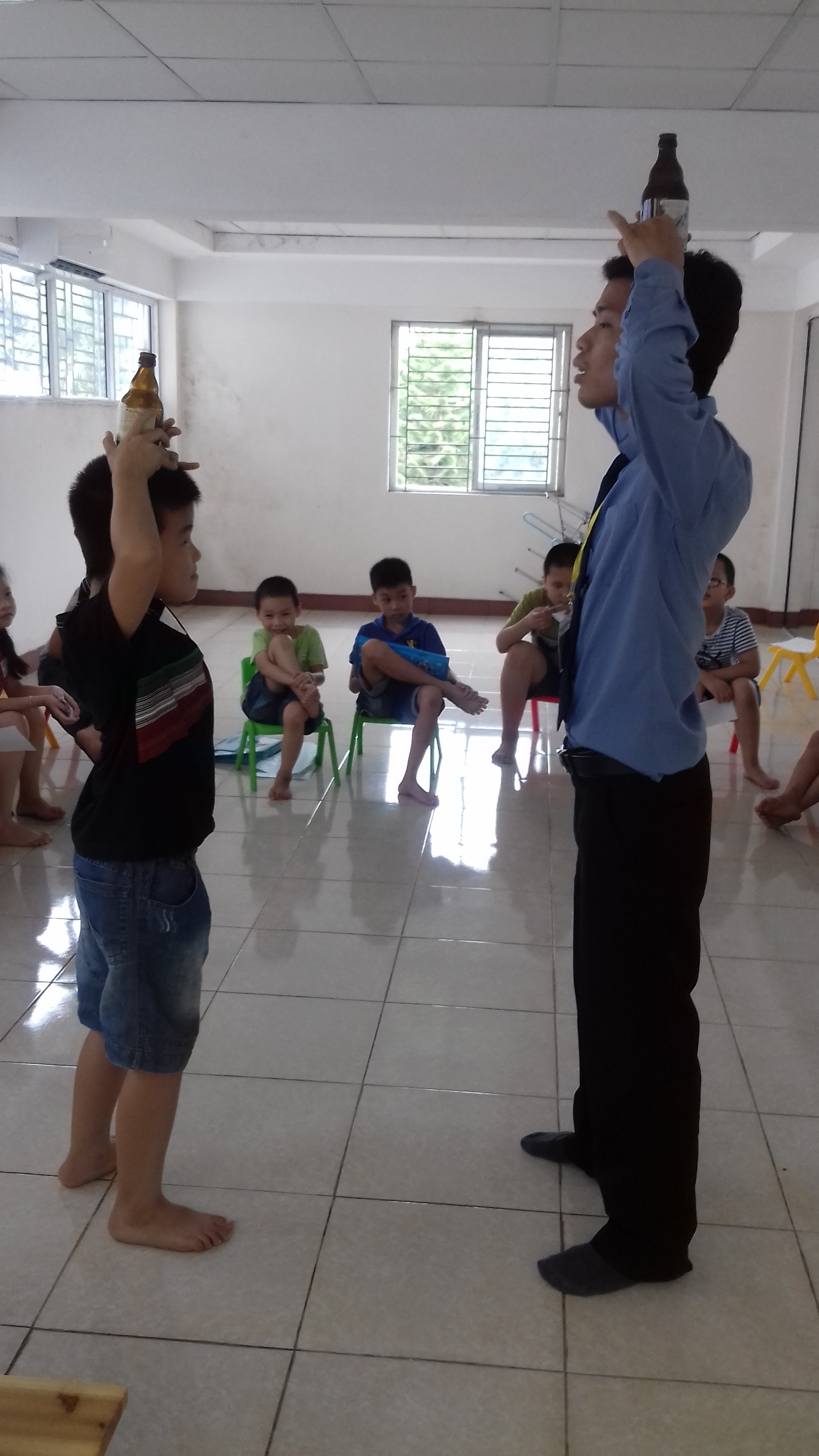 Tâm Việt đào tạo kỹ năng sống cho trung tâm tiếng anh TalkTalkEnglish