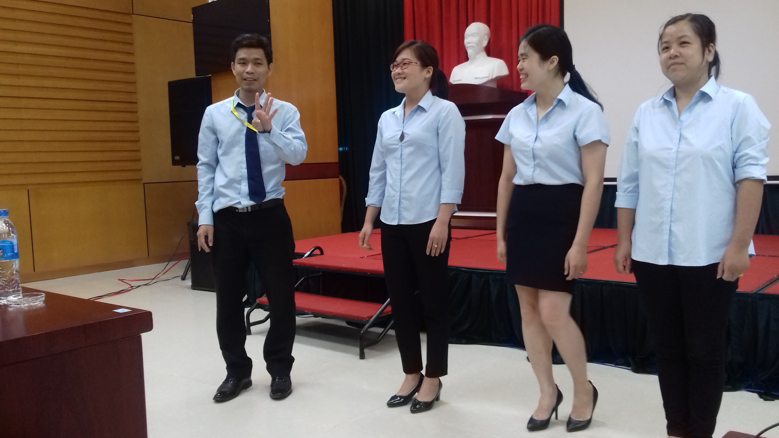 Đào tạo Kỹ năng giao tiếp công sở- Bảo hiểm xã hội tỉnh Cao Bằng