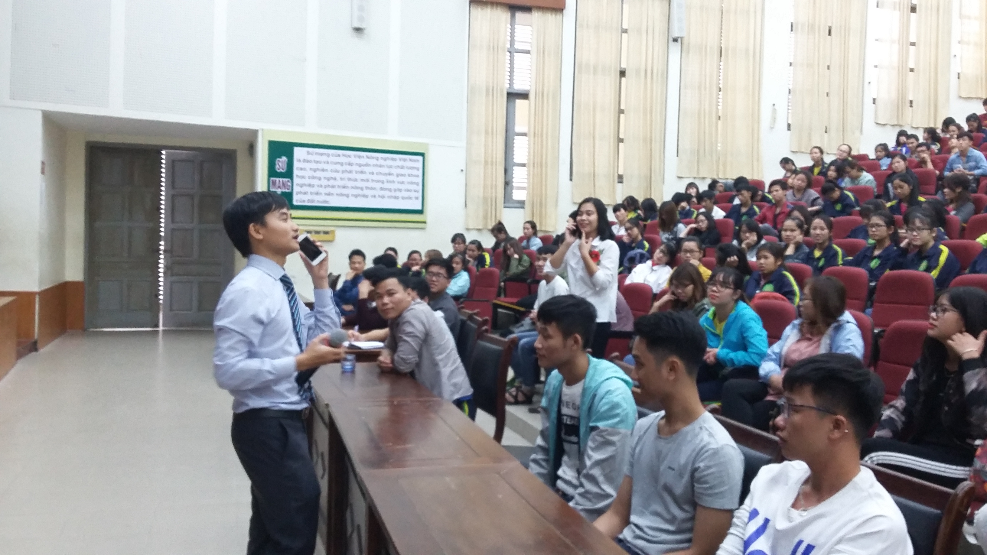 Kỹ năng Giao tiếp hiệu quả tại Học viện Nông Nghiệp Việt Nam