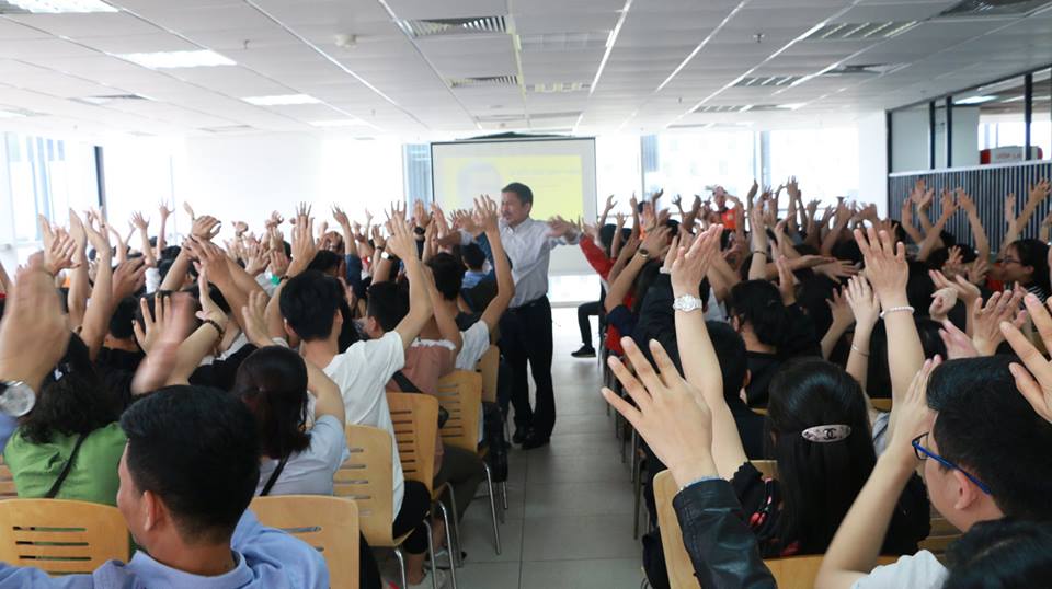 Tự đổi mới bản thân để xuất sắc giàu sang