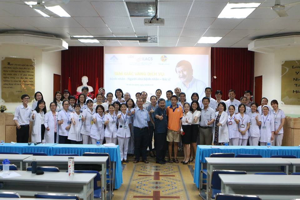 Kỹ năng dịch vụ trong bệnh viện - Bệnh viện mắt TP. HCM