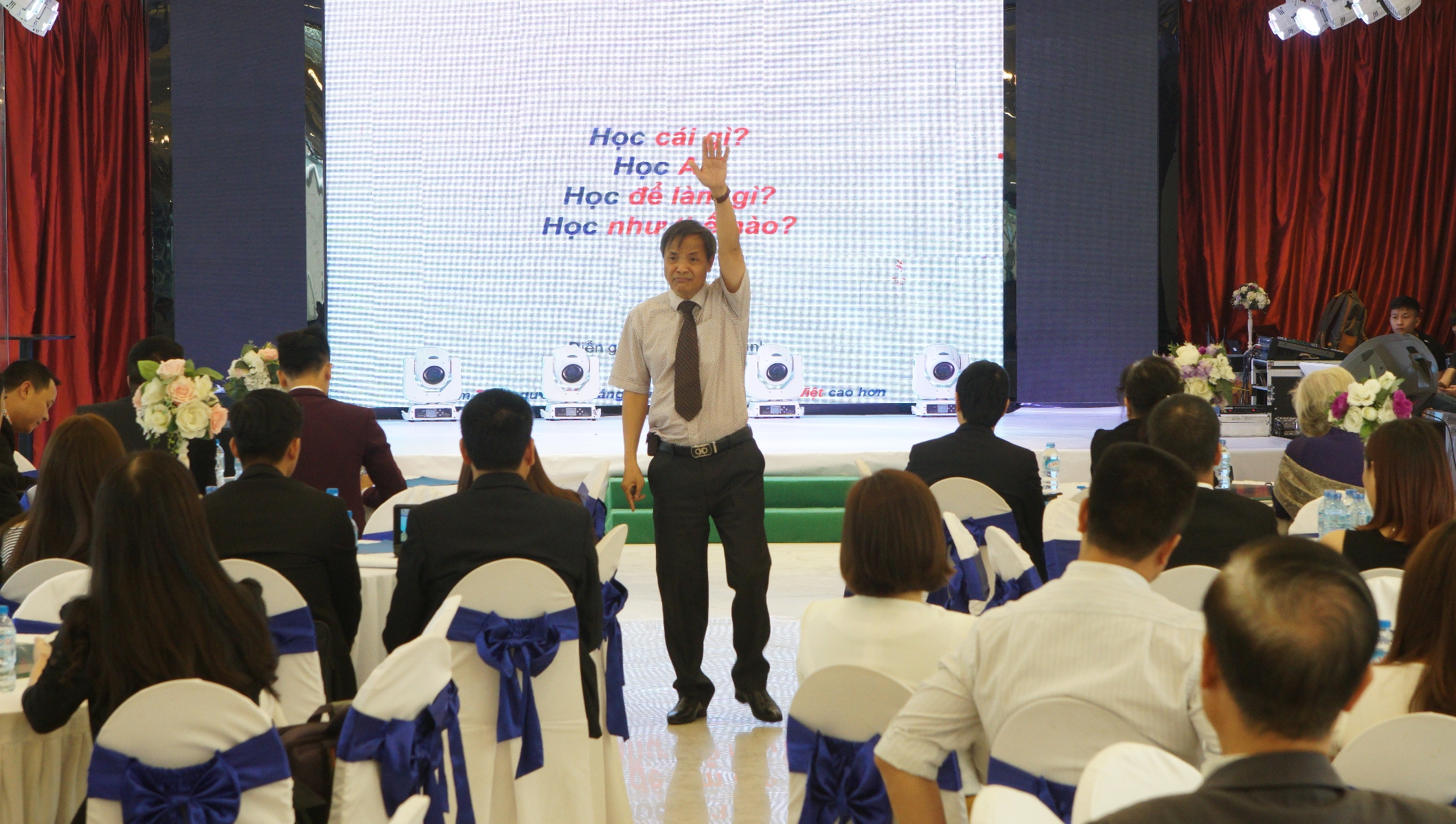 Thái độ sống quyết định tất cả - Công ty Công nghệ Eplatform 365