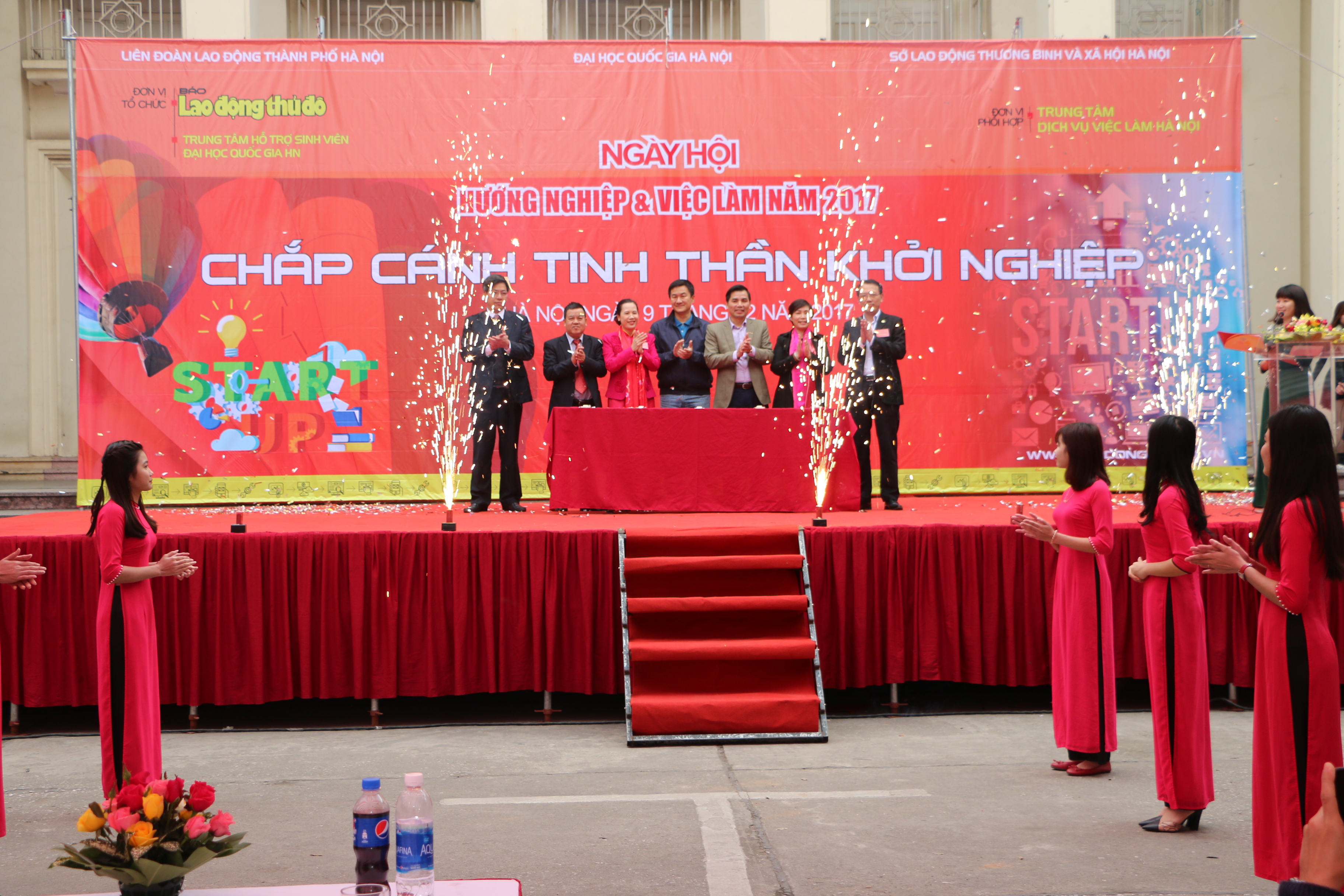 Ngày hội hướng nghiệp và việc làm năm 2017: 'Chắp cánh tinh thần khởi nghiệp'