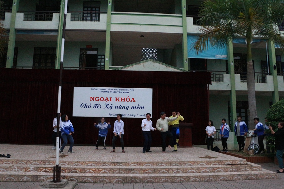 Ngoại khóa Kỹ Năng Mềm THCS Tân Bình, Điện biên