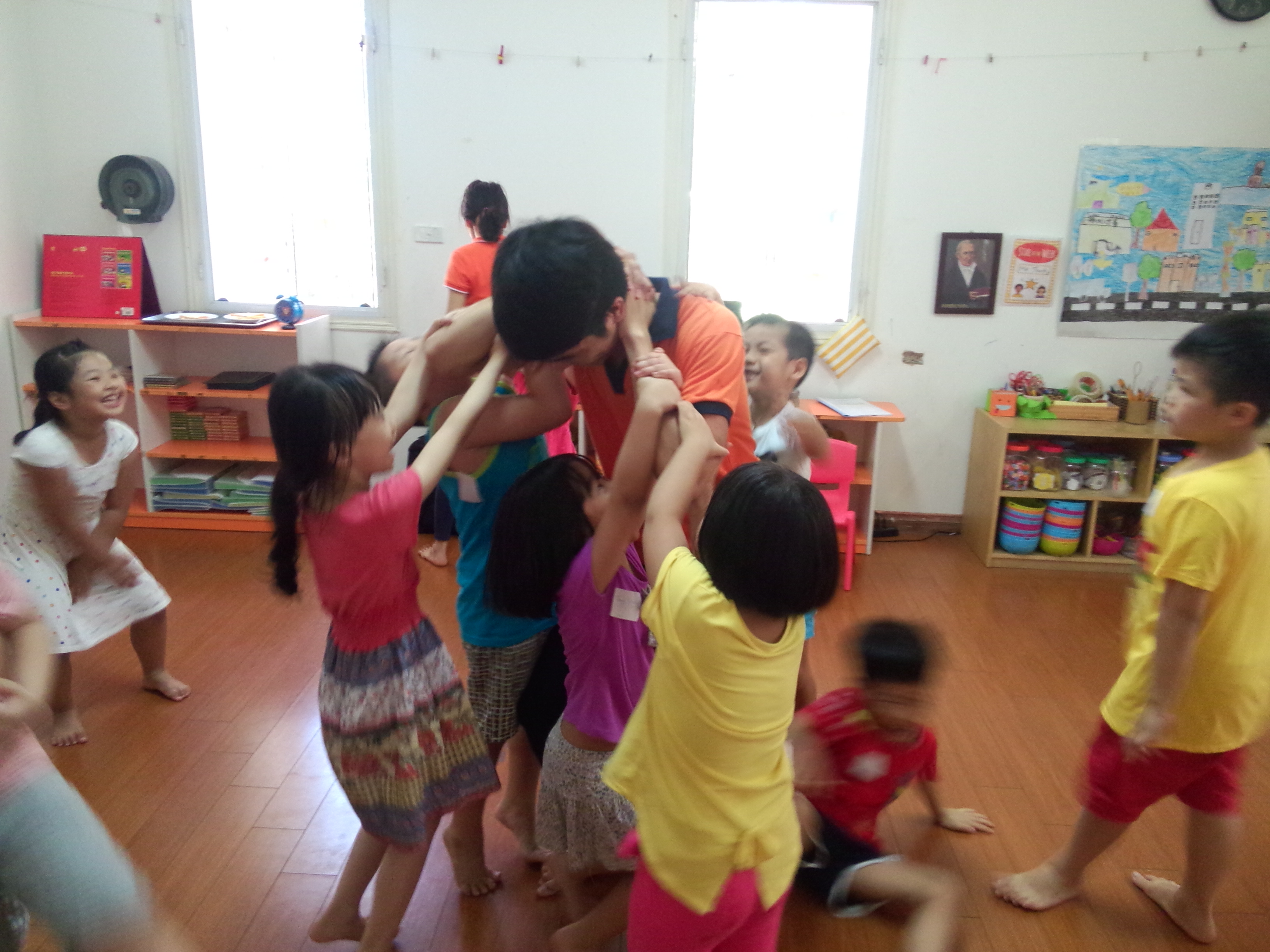 Tâm Việt đào tạo kỹ năng sống cho Trường mầm non Just Kids